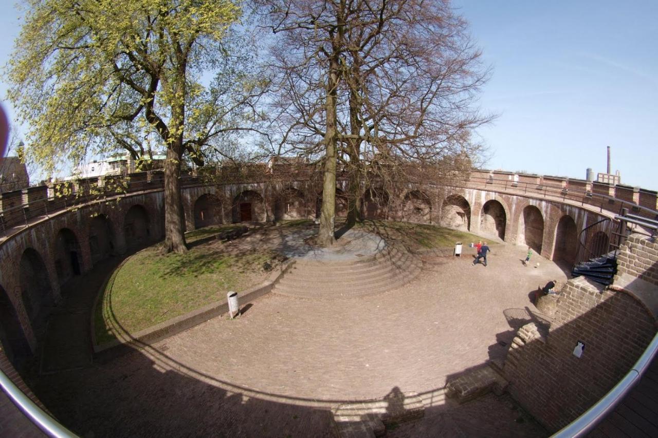 Centre Canal View Or Terrace View *